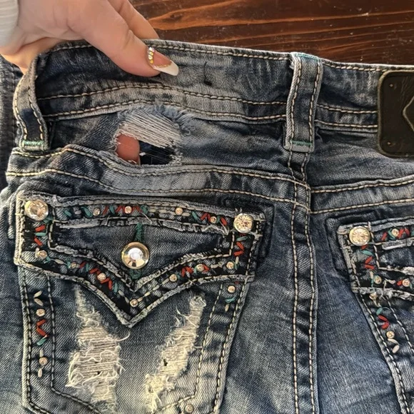 Miss me jeans boot cut 27 little hole above the back pocket under the belt loop - Picture 3 of 7